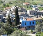 Traditional  Hotel  " IANTHE ", private accommodation in city Chios, Greece